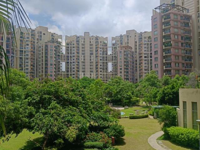 4 BHK Apartment in Sector 50 for resale Gurgaon. The reference number is 19740763