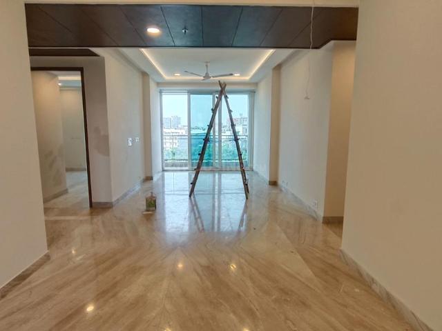 4 BHK Apartment in Sector 50 for resale Noida. The reference number is 20604404