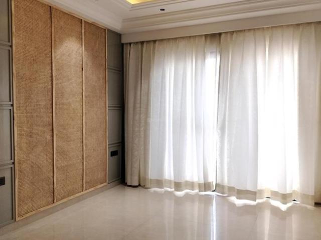 4 BHK Apartment in Sector 51 for rent Gurgaon. The reference number is 17920996