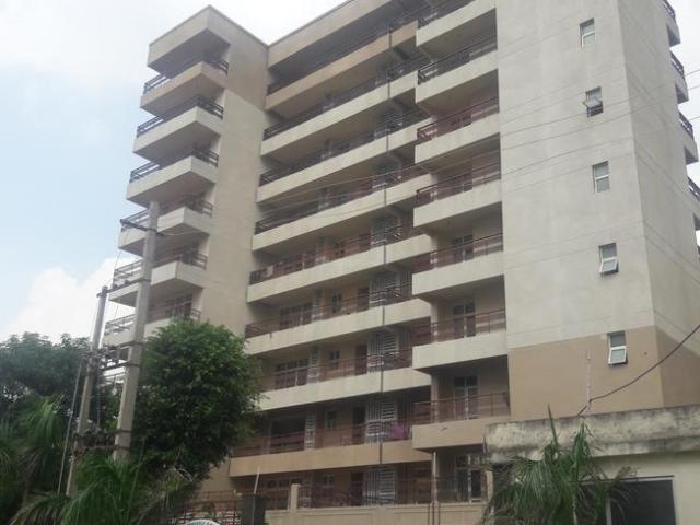 4 BHK Apartment in Sector 51 for rent Gurgaon. The reference number is 20317742