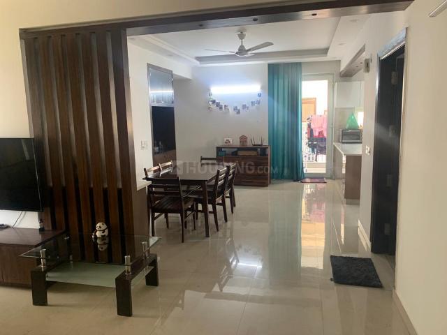 4 BHK Apartment in Sector 52 for rent Gurgaon. The reference number is 18936453