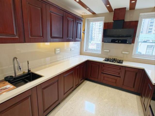 4 BHK Apartment in Sector 53 for rent Gurgaon. The reference number is 20617645