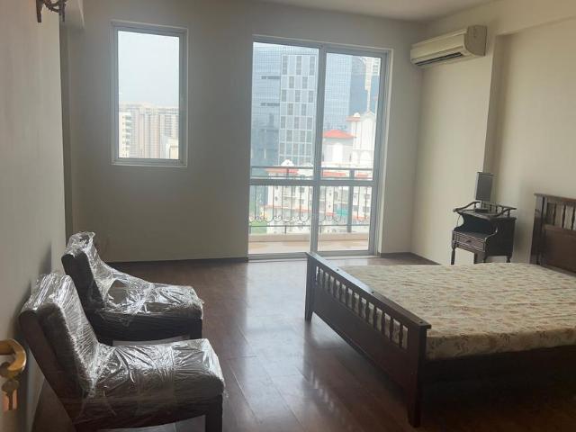 4 BHK Apartment in Sector 53 for rent Gurgaon. The reference number is 20961929