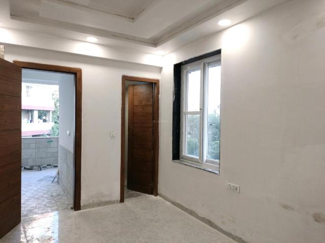 4 BHK Apartment in Sector 5 Dwarka for resale South West Delhi. The reference number is 16034304