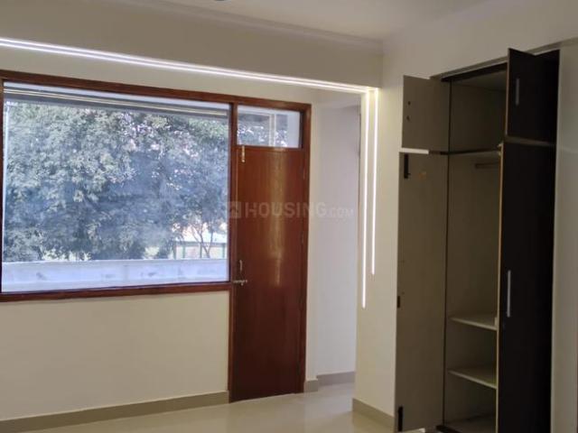 4 BHK Apartment in Sector 5 Dwarka for resale New Delhi. The reference number is 20596825