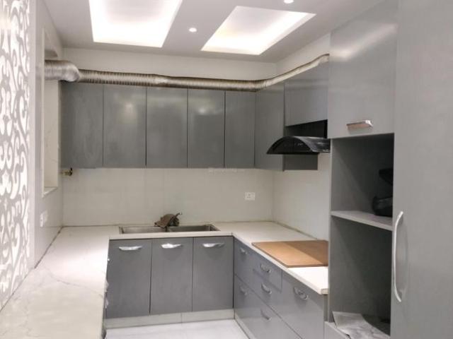 4 BHK Apartment in Sector 5 Dwarka for resale New Delhi. The reference number is 20596825