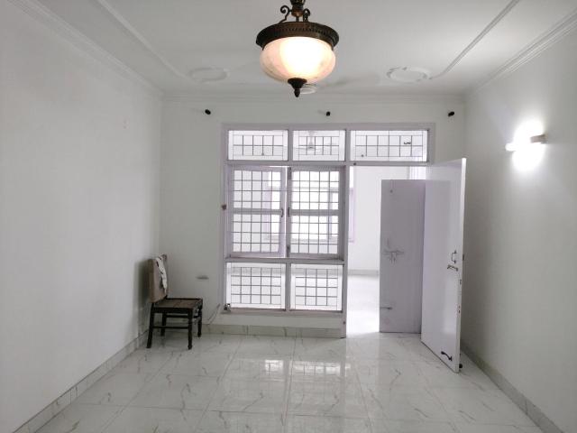 4 BHK Apartment in Sector 5 Dwarka for resale New Delhi. The reference number is 20597324