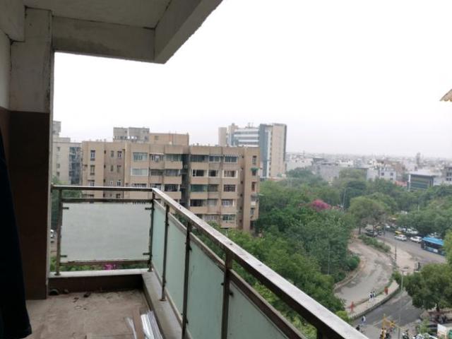 4 BHK Apartment in Sector 5 Dwarka for resale New Delhi. The reference number is 20621462