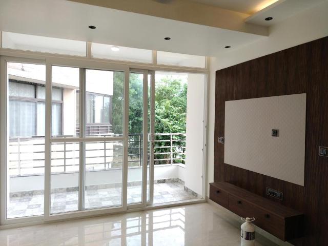 4 BHK Apartment in Sector 5 Dwarka for resale New Delhi. The reference number is 20816940