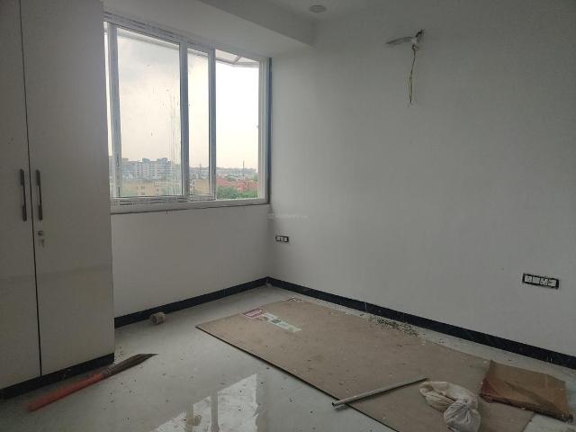 4 BHK Apartment in Sector 5 Dwarka for resale New Delhi. The reference number is 20811837