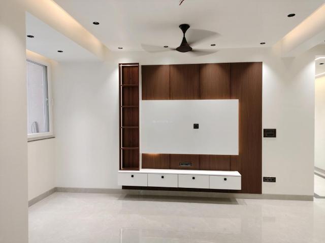 4 BHK Apartment in Sector 5 Dwarka for resale New Delhi. The reference number is 20971391