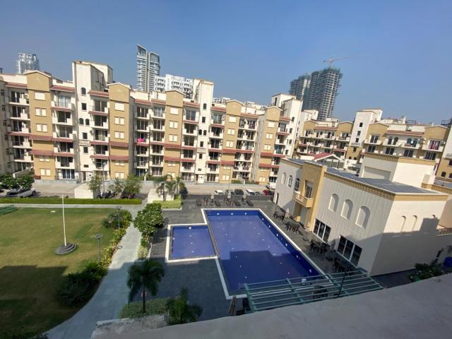4 BHK Apartment in Sector 65 for rent Gurgaon. The reference number is 13723122