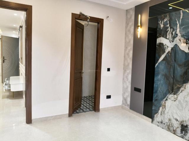 4 BHK Apartment in Sector 65 for rent Gurgaon. The reference number is 17296707