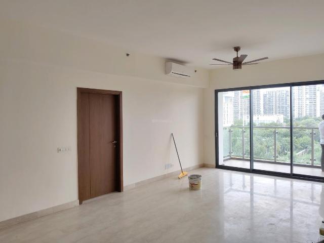 4 BHK Apartment in Sector 65 for rent Gurgaon. The reference number is 20561449