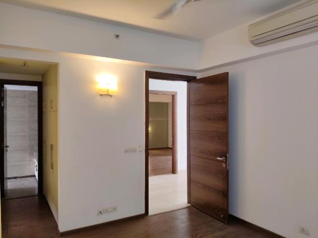 4 BHK Apartment in Sector 65 for rent Gurgaon. The reference number is 20561549