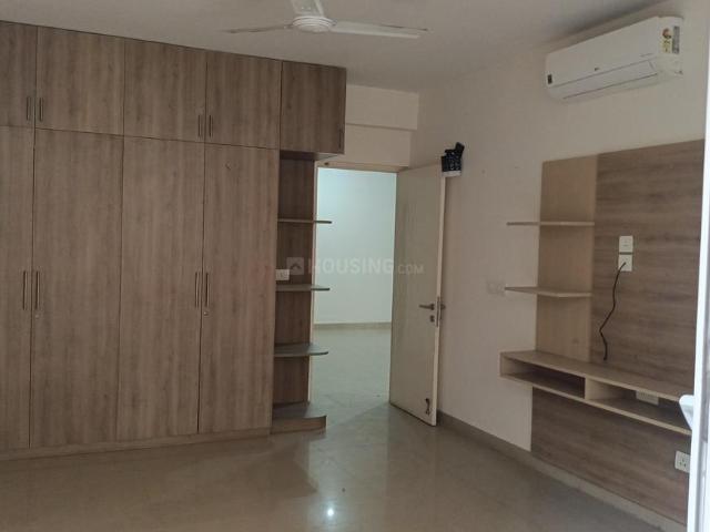 4 BHK Apartment in Sector 65 for rent Gurgaon. The reference number is 20252926