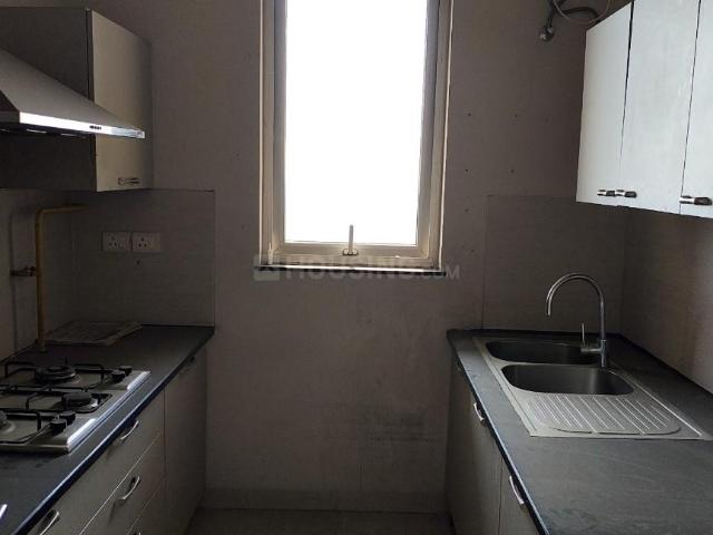 4 BHK Apartment in Sector 67 for rent Gurgaon. The reference number is 16262009
