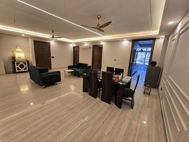 4 BHK Apartment in Sector 67 for rent Gurgaon. The reference number is 19847727