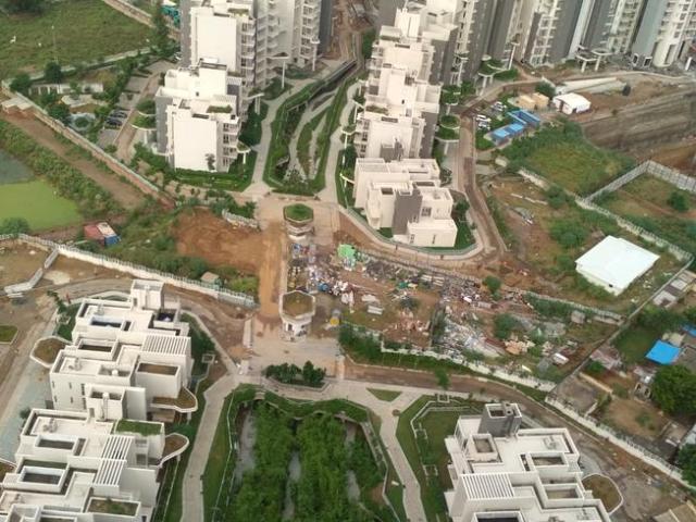 4 BHK Apartment in Sector 67 for resale Gurgaon. The reference number is 8935444