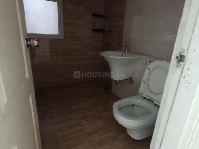 4 BHK Apartment in Sector 69 for rent Gurgaon. The reference number is 19841661