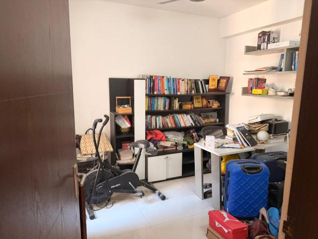 4 BHK Apartment in Sector 69 for rent Gurgaon. The reference number is 20262459
