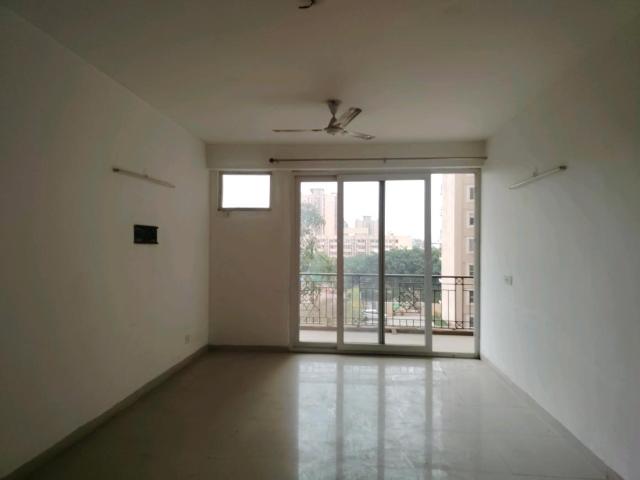 4 BHK Apartment in Sector 69 for resale Gurgaon. The reference number is 19485373