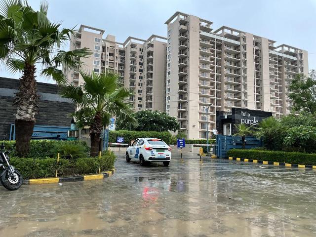 4 BHK Apartment in Sector 69 for resale Gurgaon. The reference number is 19878403
