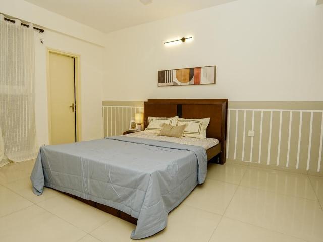 4 BHK Apartment in Sector 69 for resale Gurgaon. The reference number is 20005997