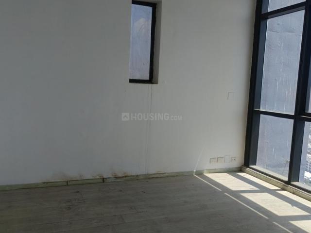 4 BHK Apartment in Sector 60 for resale Gurgaon. The reference number is 19945742