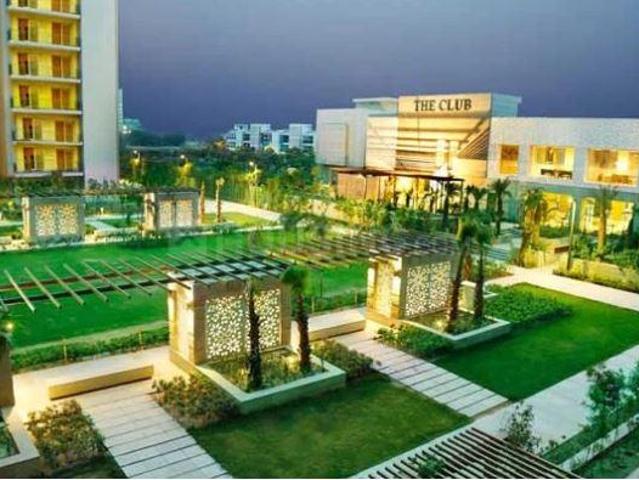 4 BHK Apartment in Sector 61 for resale Gurgaon. The reference number is 20302521