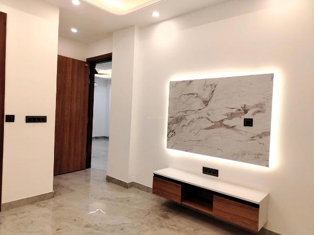 4 BHK Apartment in Sector 62 for rent Gurgaon. The reference number is 17465847