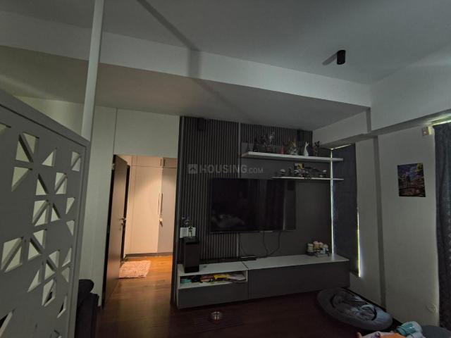 4 BHK Apartment in Sector 62 for rent Gurgaon. The reference number is 19957419