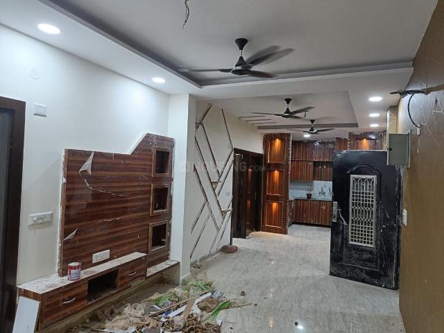 4 BHK Apartment in Sector 62 for resale Noida. The reference number is 13605992