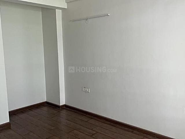 4 BHK Apartment in Sector 63 for resale Gurgaon. The reference number is 20128014