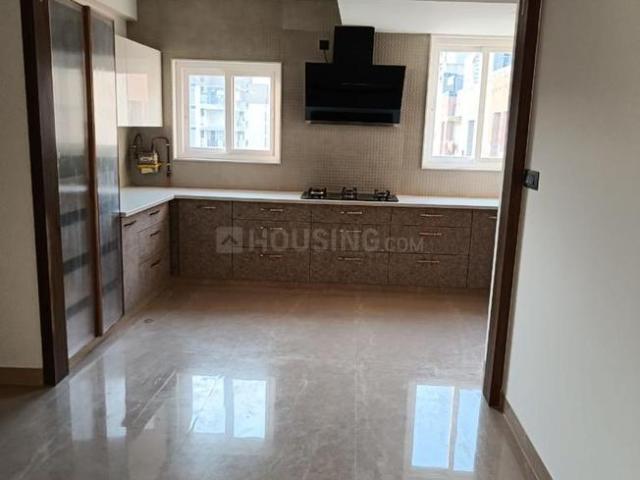 4 BHK Apartment in Sector 6 Dwarka for rent New Delhi. The reference number is 13721154