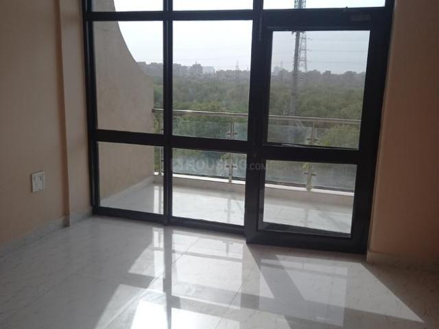 4 BHK Apartment in Sector 6 Dwarka for rent New Delhi. The reference number is 14744864