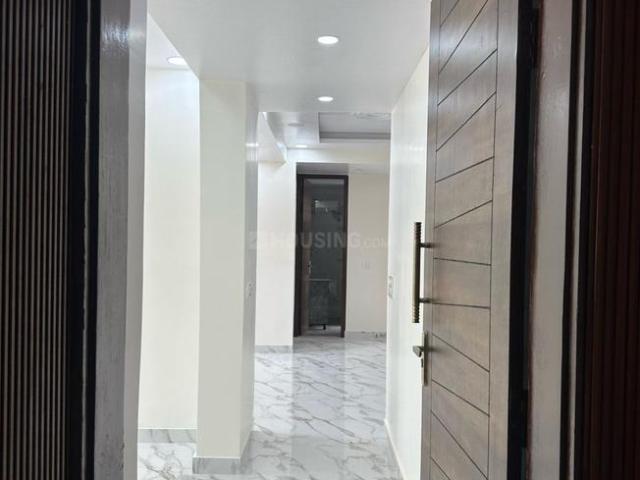 4 BHK Apartment in Sector 6 Dwarka for rent New Delhi. The reference number is 18088708