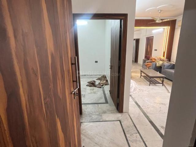 4 BHK Apartment in Sector 6 Dwarka for rent New Delhi. The reference number is 19175628