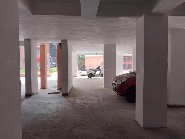 4 BHK Apartment in Sector 6 Dwarka for rent New Delhi. The reference number is 19281000