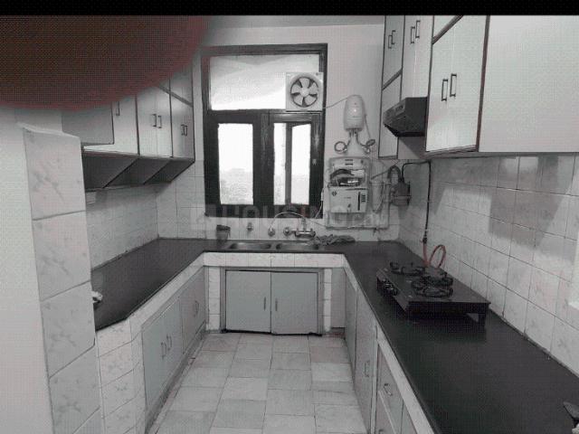 4 BHK Apartment in Sector 6 Dwarka for rent New Delhi. The reference number is 19282174