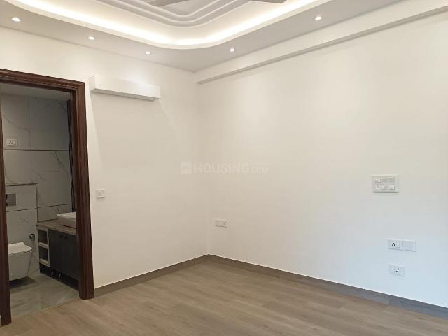 4 BHK Apartment in Sector 6 Dwarka for resale New Delhi. The reference number is 20523446