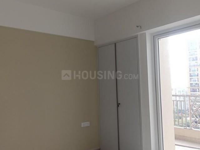 4 BHK Apartment in Sector 75 for rent Noida. The reference number is 20667370