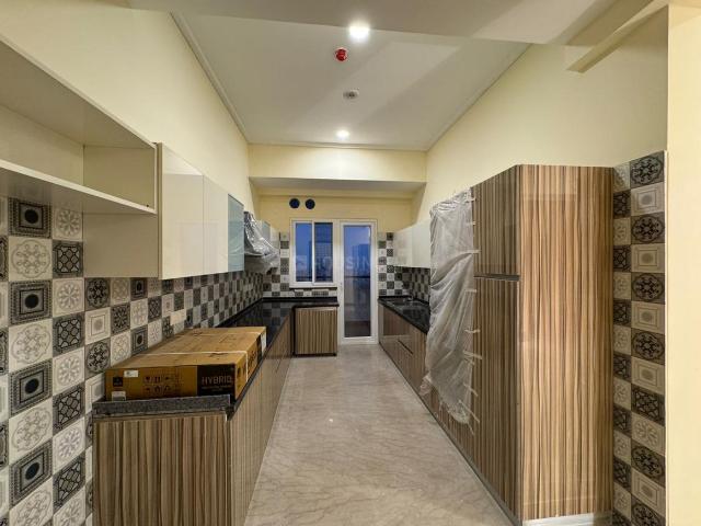 4 BHK Apartment in Sector 75 for rent Noida. The reference number is 20953595