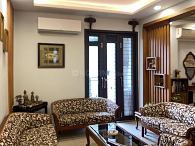 4 BHK Apartment in Sector 75 for resale Noida. The reference number is 18539917