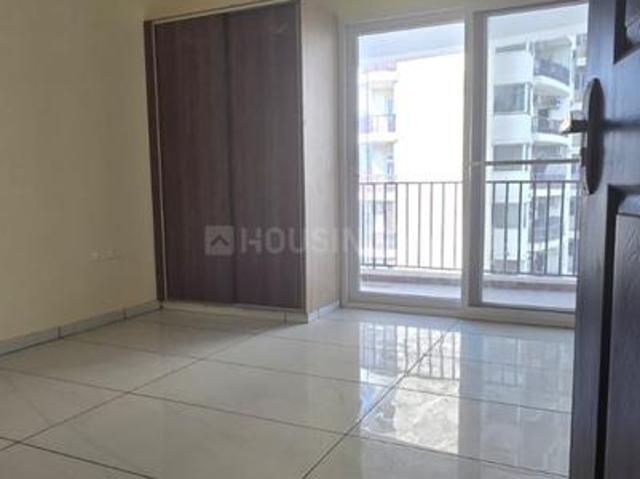 4 BHK Apartment in Sector 75 for resale Noida. The reference number is 18784695