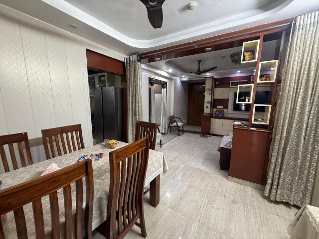 4 BHK Apartment in Sector 75 for resale Noida. The reference number is 20547458