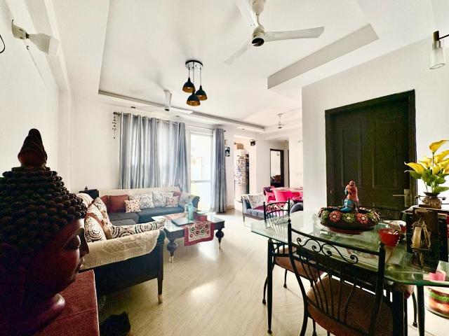 4 BHK Apartment in Sector 75 for resale Noida. The reference number is 20547486