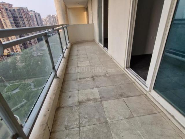 4 BHK Apartment in Sector 75 for resale Noida. The reference number is 20190465