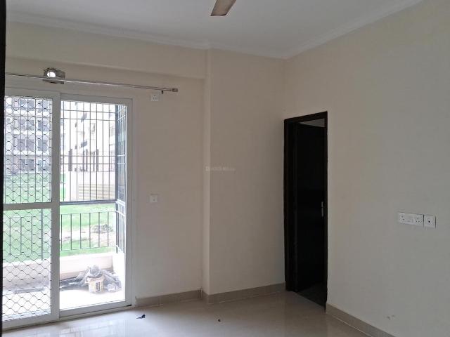 4 BHK Apartment in Sector 76 for resale Noida. The reference number is 20688906