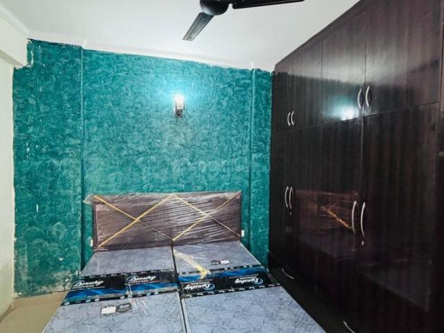 4 BHK Apartment in Sector 77 for rent Noida. The reference number is 20054123